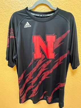 Adidas Nebraska Black & Red Graphic Tee Shirt - XL